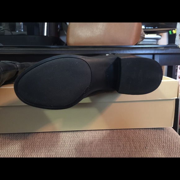 Michael Kors Heather Boots NEVER WORN - Picture 3 of 6